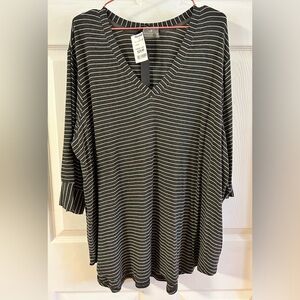 Gray and White Stripe Tunic Long Top - NWT - 2X